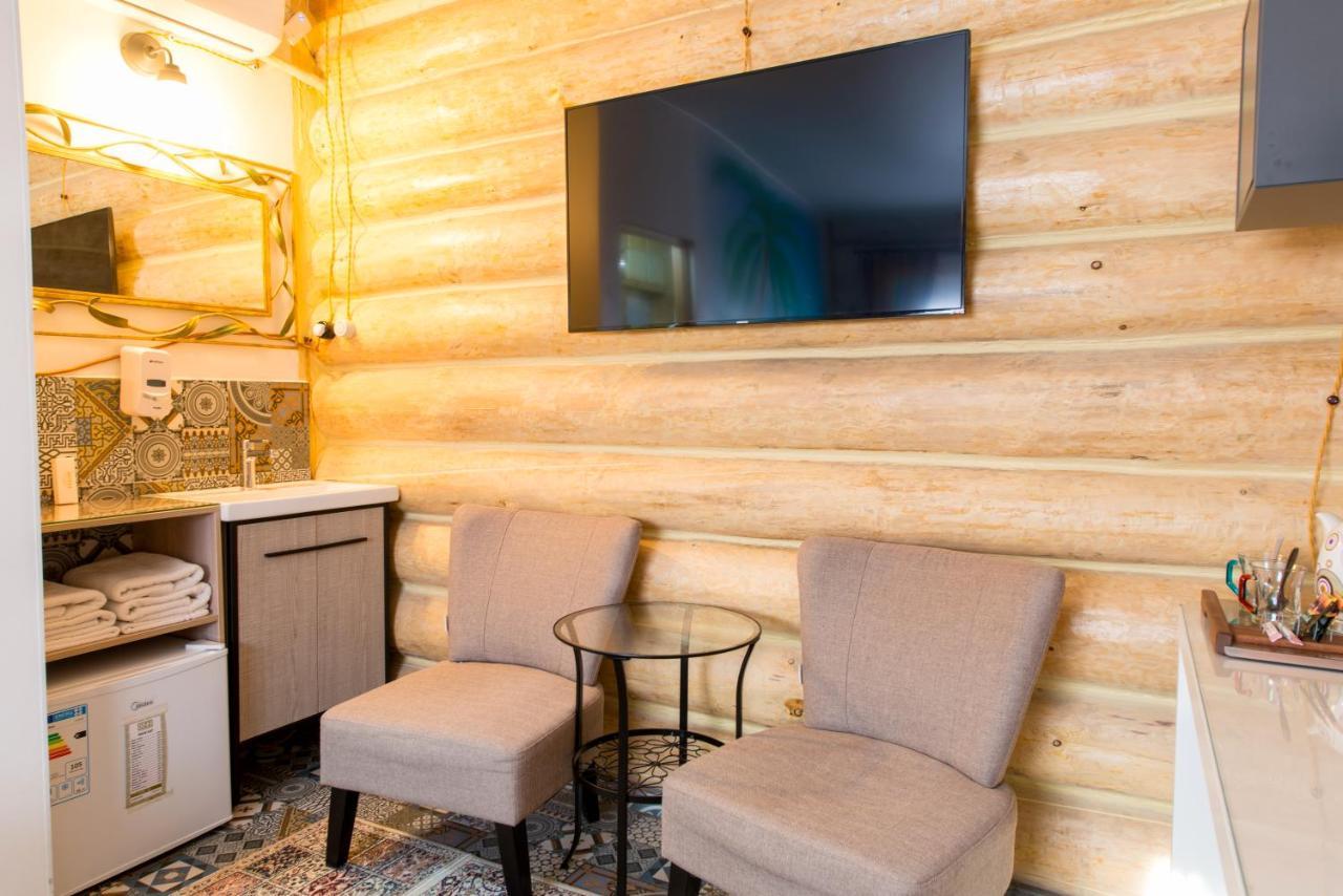 Inn Ozz Karagandy Exteriör bild