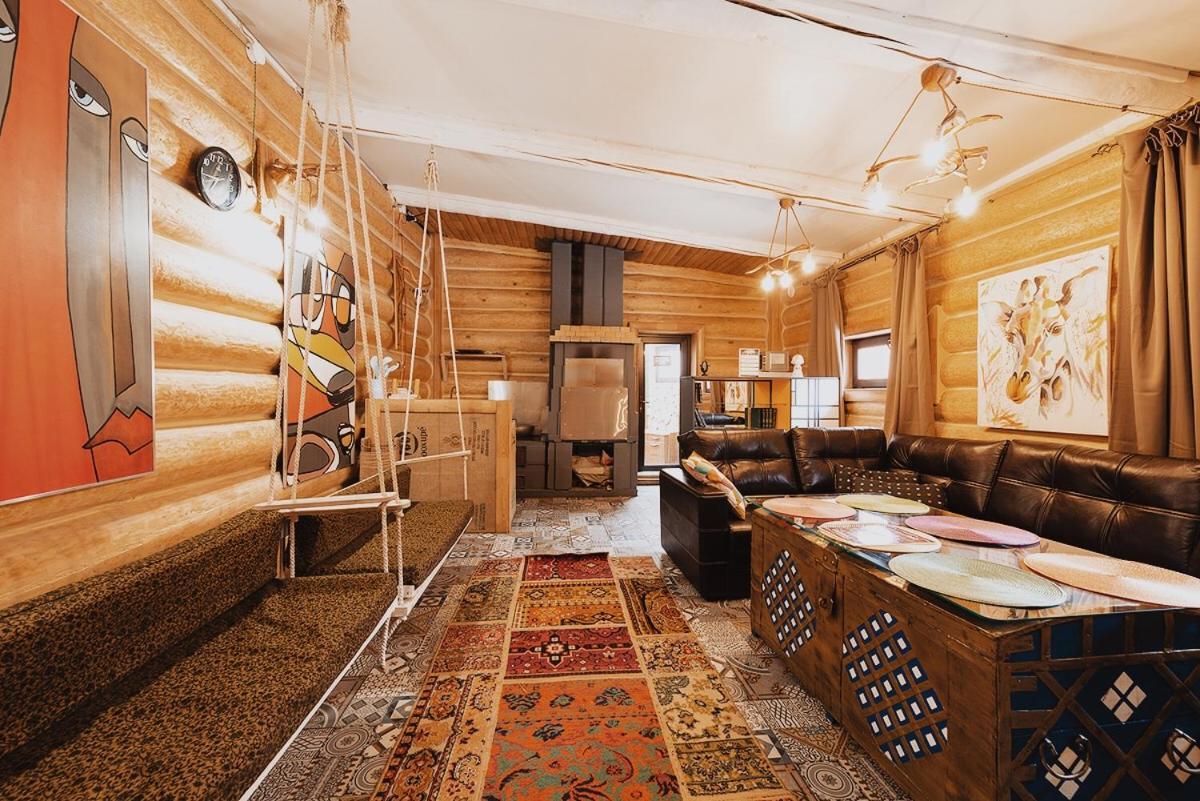 Inn Ozz Karagandy Exteriör bild